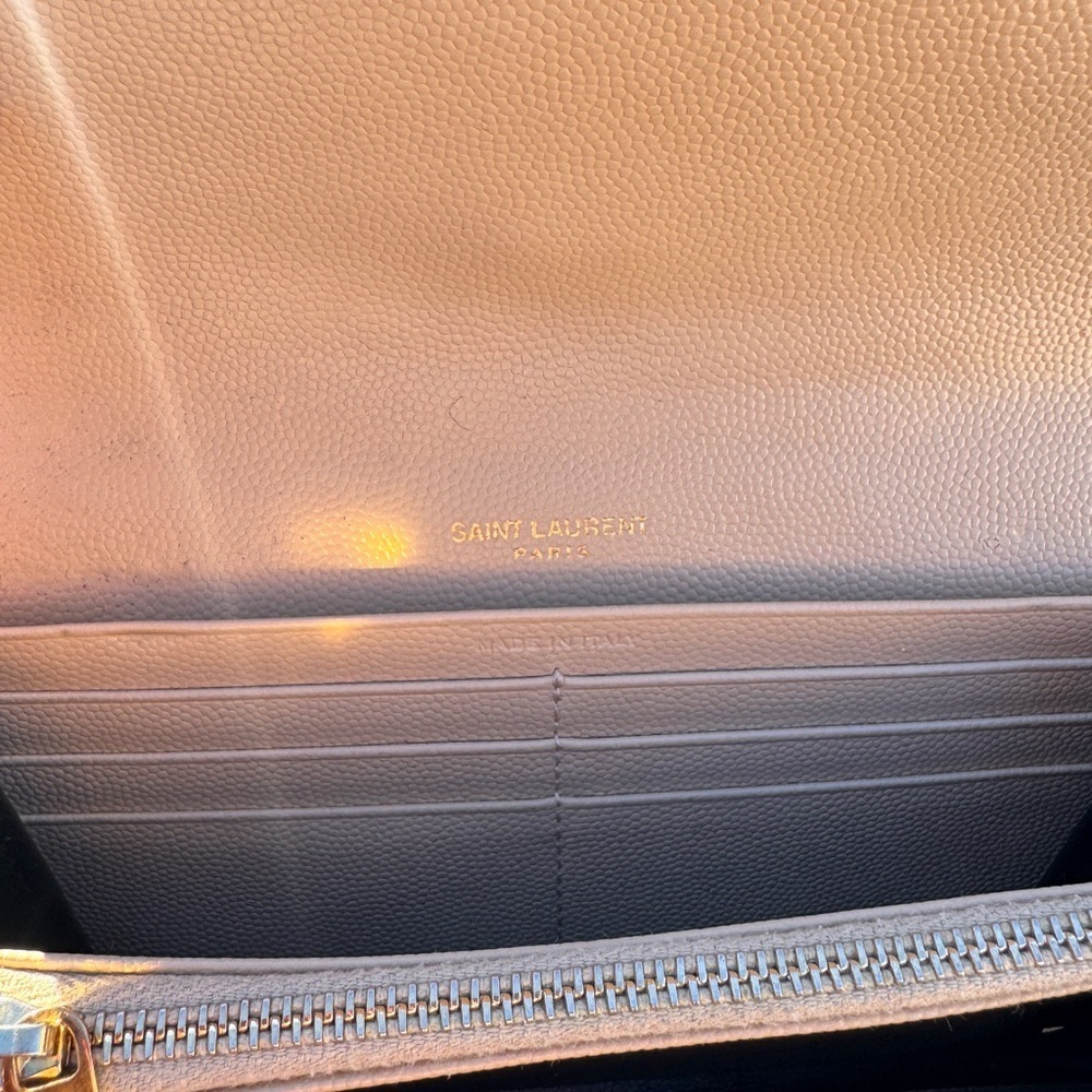 Yves Saint Laurent Cream Quilted Clutch with Gold Chain - Picture 11 of 15